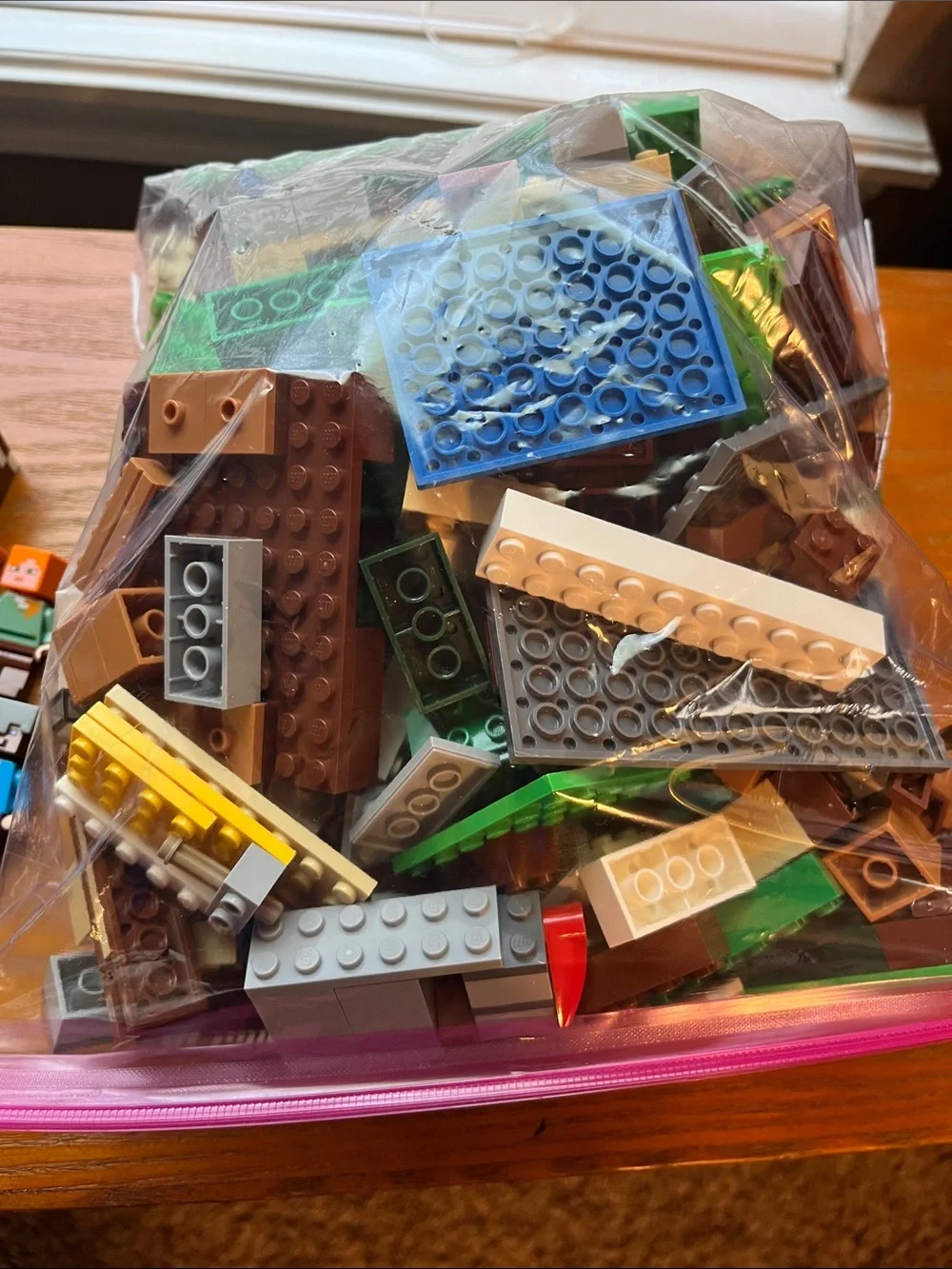 LEGO Minecraft Mixed Bulk Bricks and Minifigures - Brown, Green, Blue